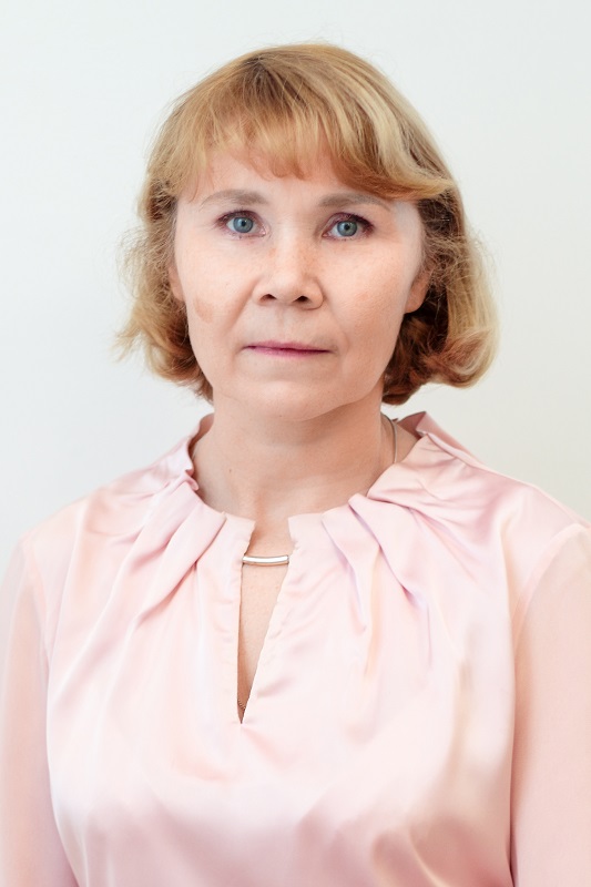 Никитина Людмила Серафимовна.